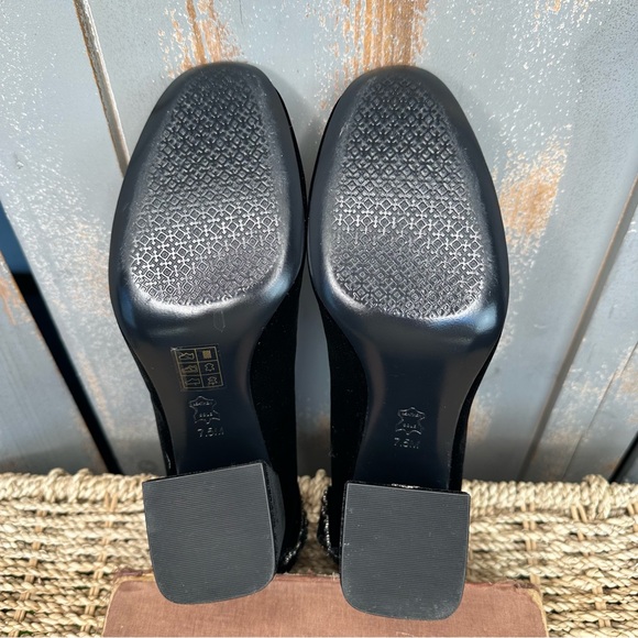 Tory Burch Josephine Velvet Rhinestone Bow Pump Black Sz 7.5 - Picture 9 of 16